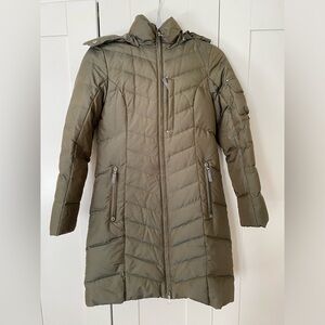 Eddie Bauer Women’s Sun Valley Down Parka